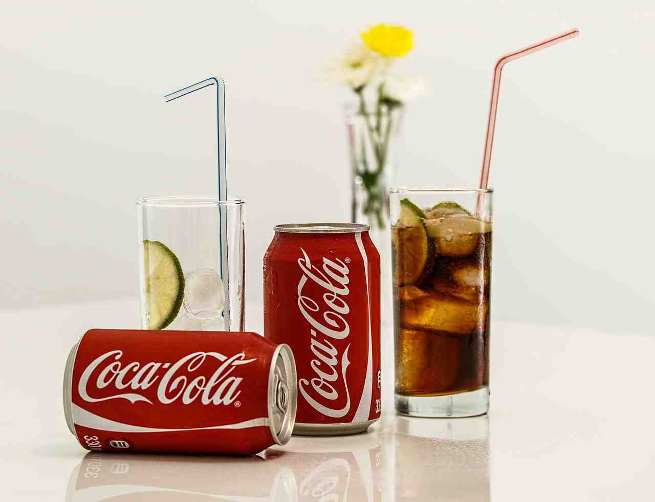 coca cola, boisson froide, boissons gazeuses
